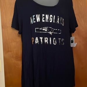 NWT New England Patriots navy T with silver logo and lettering